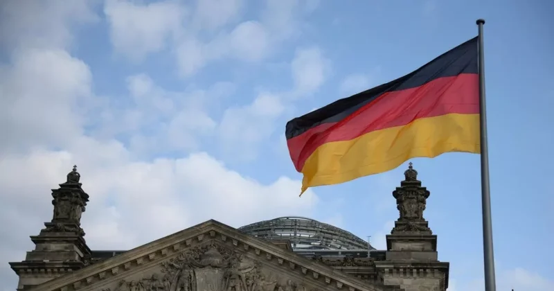 Германия воспринимает диверсии и кибератаки как преддверие войны