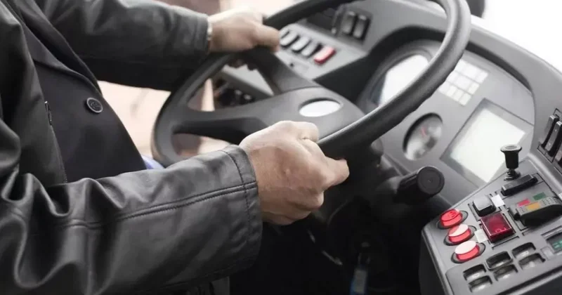 Водителя BakuBus наказали за чёрствость к ребёнку ФОТО