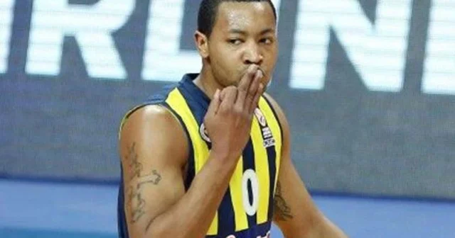 “Fənərbağça”nın sabiq basketbolçusu narkotikə görə saxlanıldı