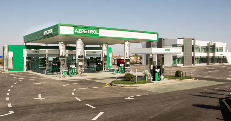 Azpetrol Eyyubovlara yaxınlığını danır Şirkətdə nə baş verir?