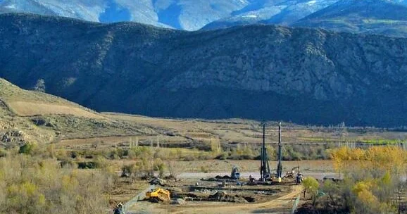 Yük maşınının sürücüsü 2920 abonenti qazsız qoydu