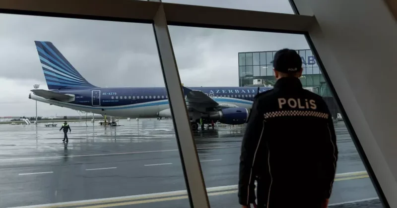 Полиция обеспечивает усиленную безопасность в аэропортах Азербайджана ФОТО