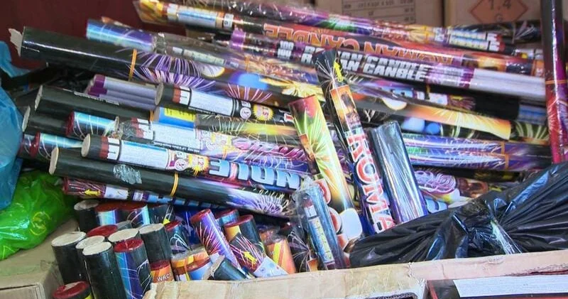 Pirotexnikadan istifadə edənlərin NƏZƏRİNƏ: cərimələnə bilərsiniz