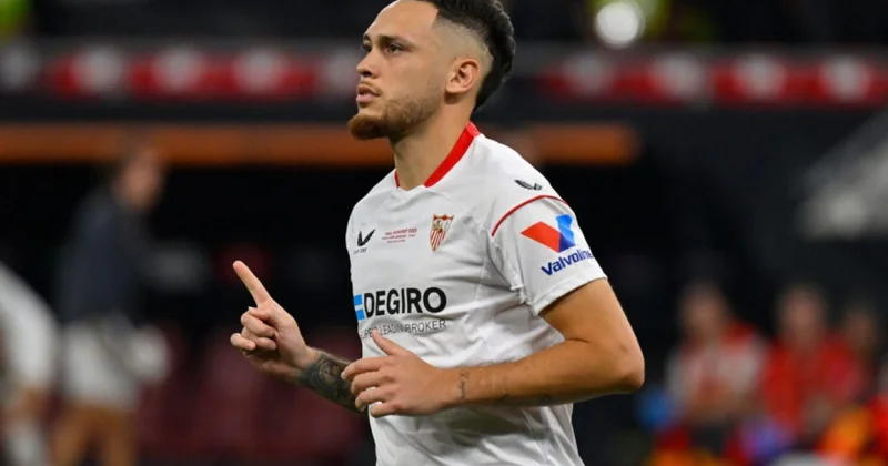 Argentinalı futbolçunun üzündə iflic aşkarlandı