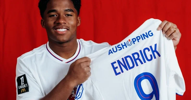 Romario Real a lazım olmayan həmyerlisini təriflədi