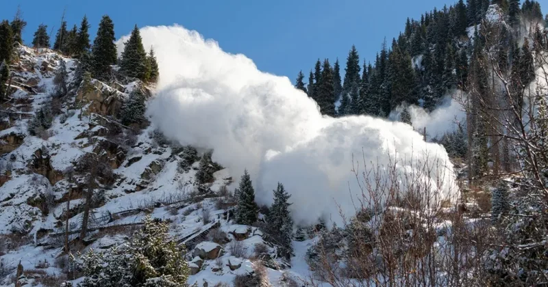 Жителей российского региона предупредили о лавинной опасности