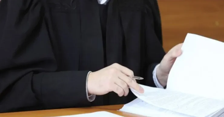 Azərbaycandan kənarda yaradılan cinayətkar birliyin üzvünün məhkəməsi başladı