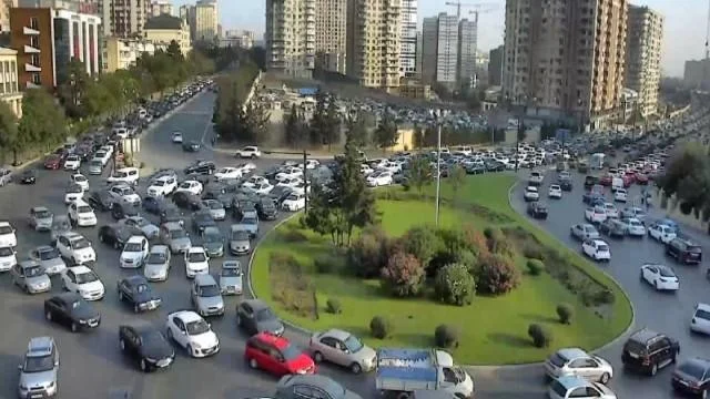 Bakıda sıxlığı azaldacaq Dövlət Proqramı Deputat hansı tədbirlərin nəzərdə tutulduğunu açıqladı