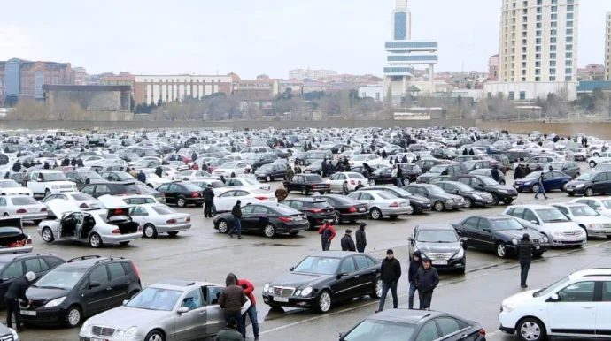 Vətəndaşlara Çindən avtomobil gətirmək qadağası