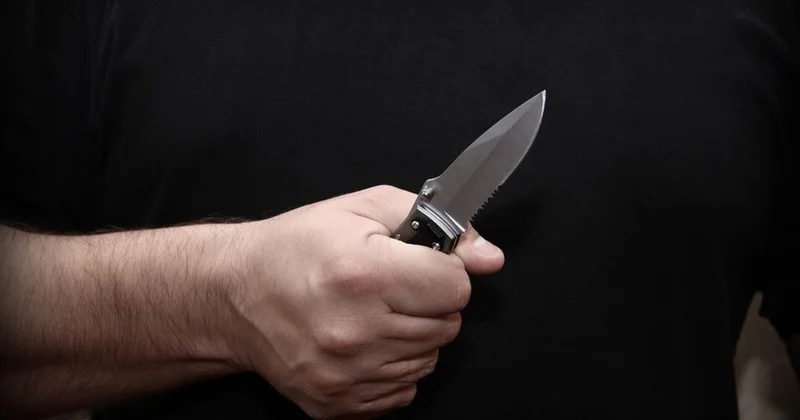 Anasını öldürüb, arvadını bıçaqlayan qazi tutuldu FOTO