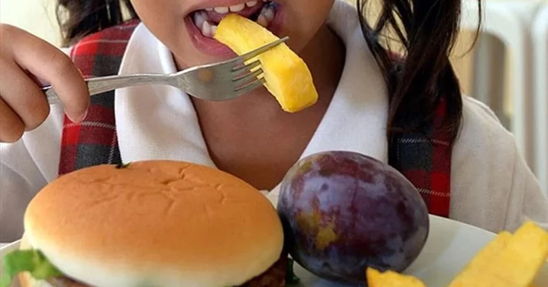 Hər 10 məktəblidən 1 i obezdir