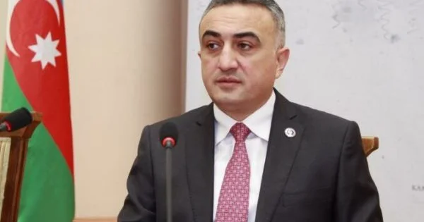 Bəzi vəkillər sosial şəbəkədə qeyri etik davranış nümayiş etdirirlər