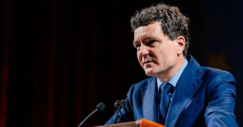 Rumıniya Prezidenti 2025 ci ildə təxminən 10 min avro dəyərində hədiyyələr alıb