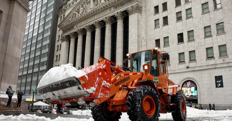 Qar ərimədi, belə həll yolu tapdılar Fotolar