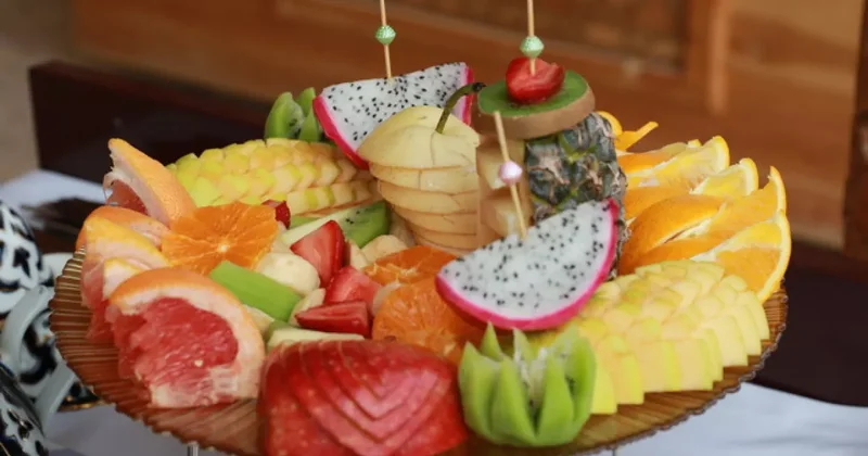 Узбекистан запретил ввоз мандаринов и ананасов из Китая