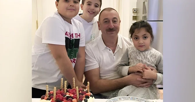 Nəvələri İlham Əliyevin doğum günü ilə bağlı paylaşım ediblər
