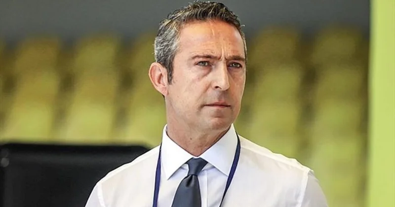 Arne Slot Liverpul un oyunçusu ilə soyunub geyinmə otağında dalaşıb