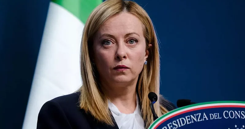 В Италии разразился скандал из за церковной фрески с лицом Мелони ФОТО