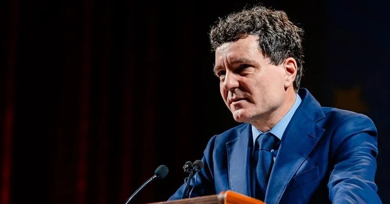 Президент Румынии получил в 2025 году подарки примерно на €10 тыс.