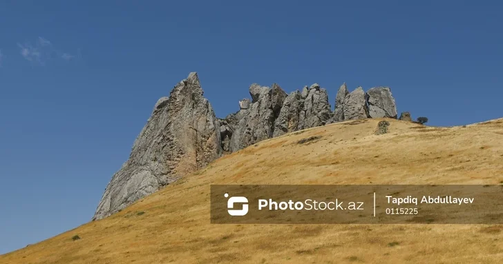 В заповеднике Гора Бешбармаг обнаружен караван сарай эпохи Кура аракской культуры