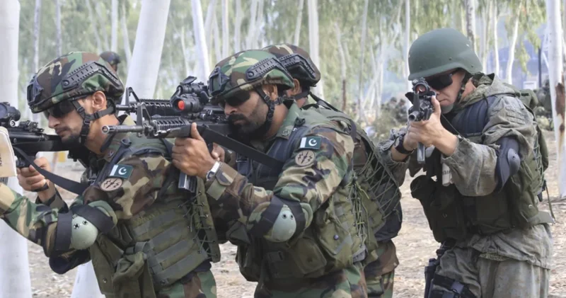 Pakistanda 70 terrorçu öldürüldü