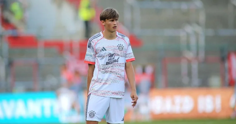 "Милан" ведет переговоры с "Баварией" по 18 летнему футболисту