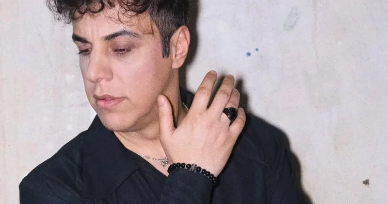 O əməkdar artist Emin Sabitoğlunun mahnısını bərbad günə qoydu