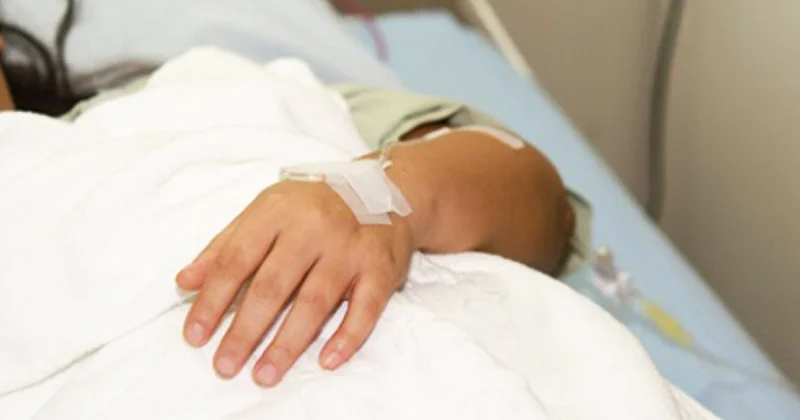 Əri tərəfindən bıçaqlanan qadının son durumu