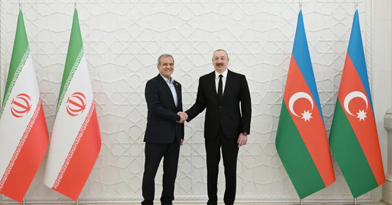 İlham Əliyev Pezeşkiana zəng etdi