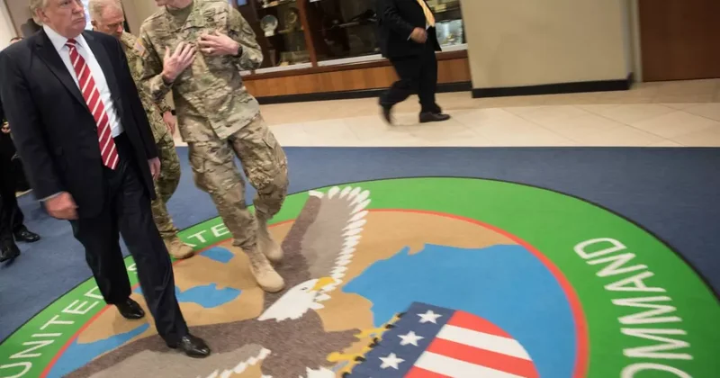 CENTCOM предупредил КСИР накануне учений в Ормузском проливе