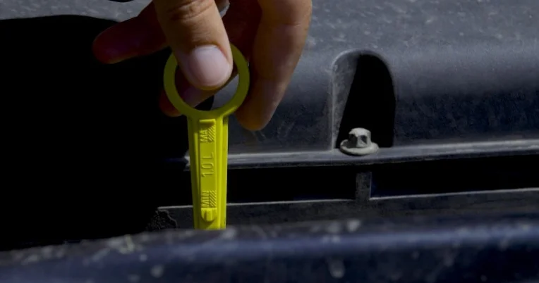 Sürücülərə hansı hallarda yağı dəyişmək mütləqdir? (VİDEO)