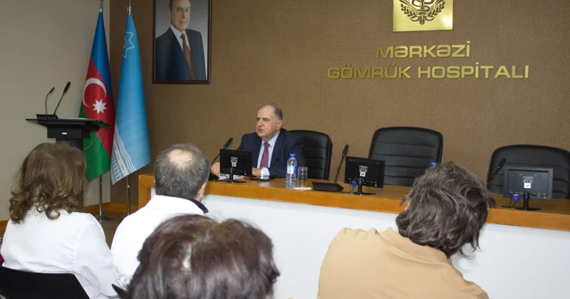 ® Mərkəzi Gömrük Hospitalında gömrük əməkdaşlarının təltifi ilə bağlı iclas keçirilib