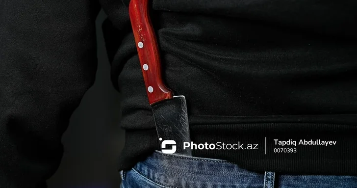 В Агдаме женщина получила ножевые ранения