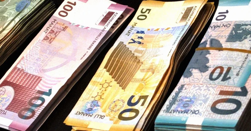 Скорость обращения азербайджанского маната снизилась