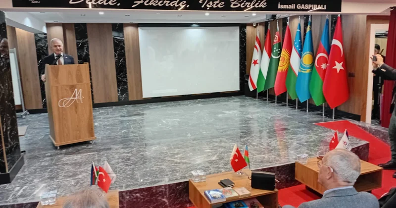 Известные политики и ученые Турции награждены медалью За вклад в развитие тюркского мира и тюркской культуры