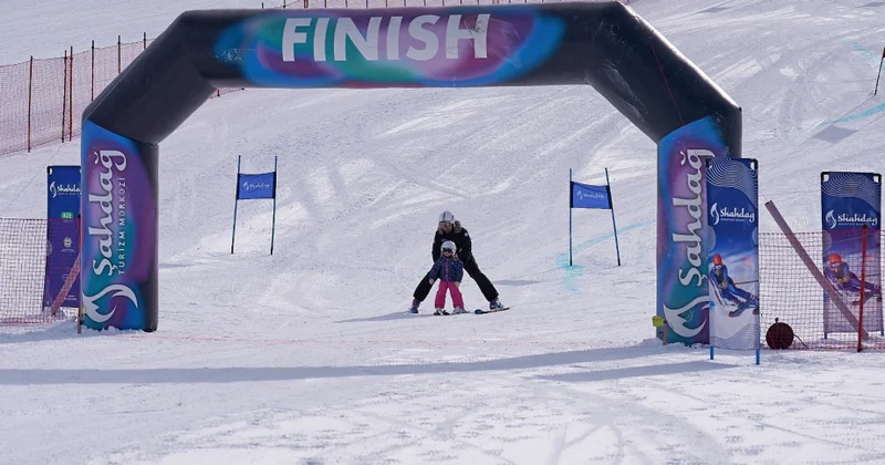 Uşaqlar arasında xizək yarışı üzrə Heydər Əliyev Kuboku keçirilib