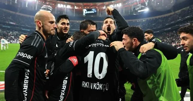 Beşiktaş 10 nəfərlə qalib gəldi, Başakşehir dən heç heçə