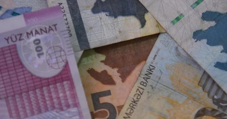 Azərbaycanda ticarət və xidmət sektoruna kredit qoyuluşları artıb