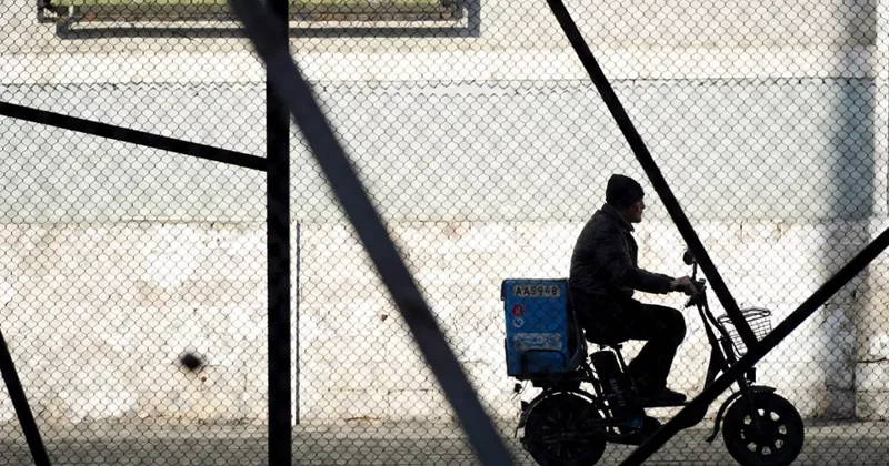 В России резко снизился спрос на продавцов и курьеров