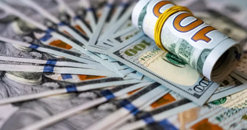 Dollar mart ayını 2022 ci ildən bəri ən yaxşı aylıq göstərici ilə başa vurur