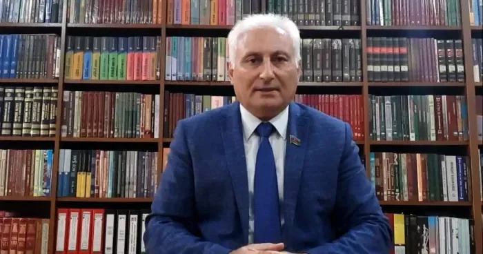 Geri çəkilmək ABŞ üçün tarixi fürsəti itirməkdir Deputat