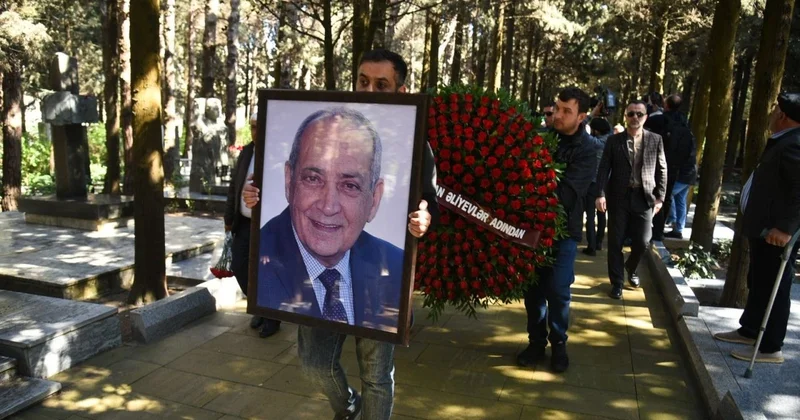 Əməkdar artist: Bu sənəti Rasim Balayevə görə sevmişəm