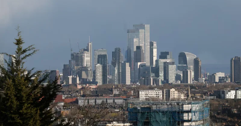 Böyük Britaniya iqtisadiyyatı 2025 ci ilin sonunda cüzi artım göstərib