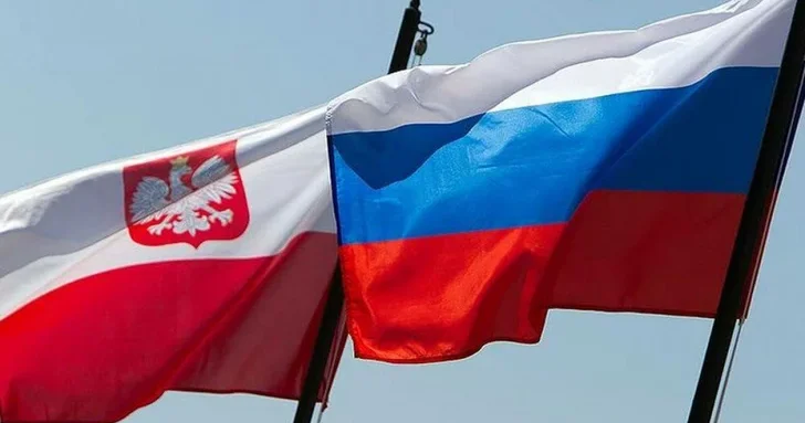 Польша опровергла информацию о предоставлении своего воздушного пространства для ударов по России