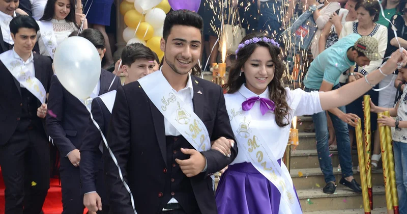 Məktəblərdə “son zəng” bu tarixdə çalına bilər KONKRET