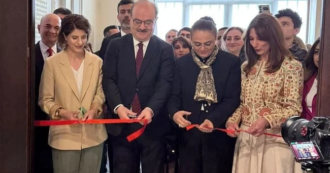 Ankara Rəsm və Heykəl Muzeyində “Mədəni yaddaşımızda Qərbi Azərbaycan” sərgisinin açılışı olub