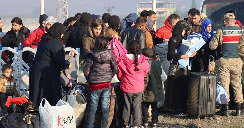 Suriyalıların Türkiyədən gedişi sürətlənir Son rəqəmlər