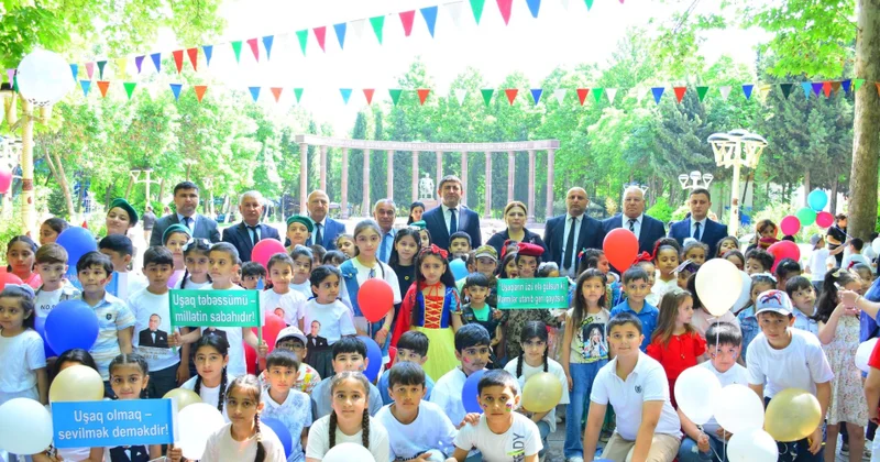 Ağstafada “Fırçaların dili ilə Bütöv Azərbaycan” mövzusunda rəsm sərgisi təşkil olunub