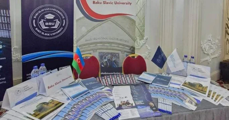 BSU tərəfindən özbək dilinə tərcümə olunan “Qərbi Azərbaycana Qayıdış” Konsepsiyası təhsil sərgisində təqdim edilib
