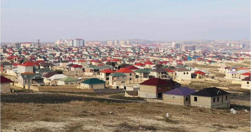 Çıxarış gözləyən evlər: Problemə niyə əncam çəkilmir?